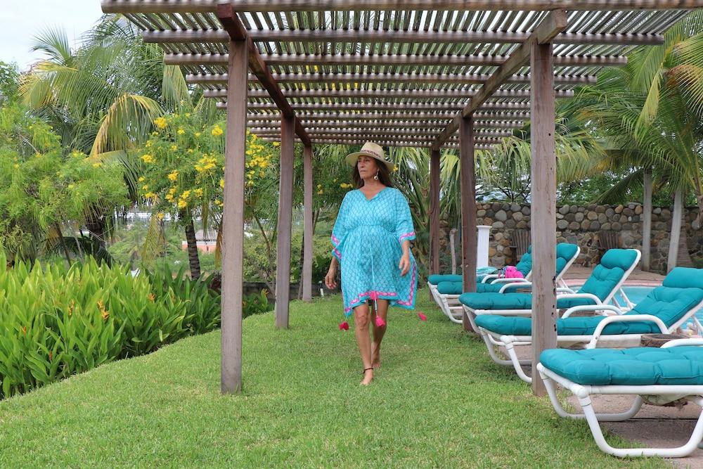 Bungalows Santa Cruz ปูแอร์โตเอสกอนดิโด ภายนอก รูปภาพ